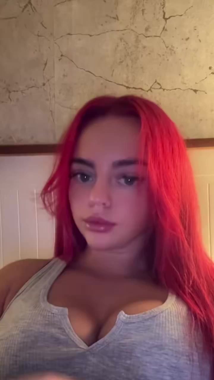 Nicolephathole aka Nicole Cummins new Onlyfans video – Viral